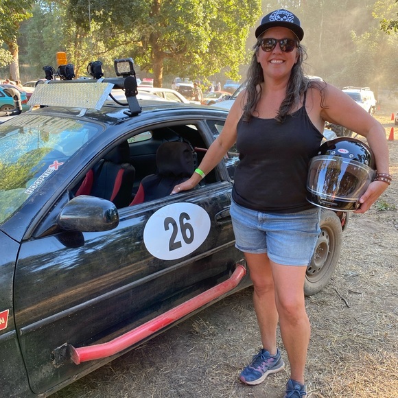 Meet your Posher, Teresa - Picture 2 of 3